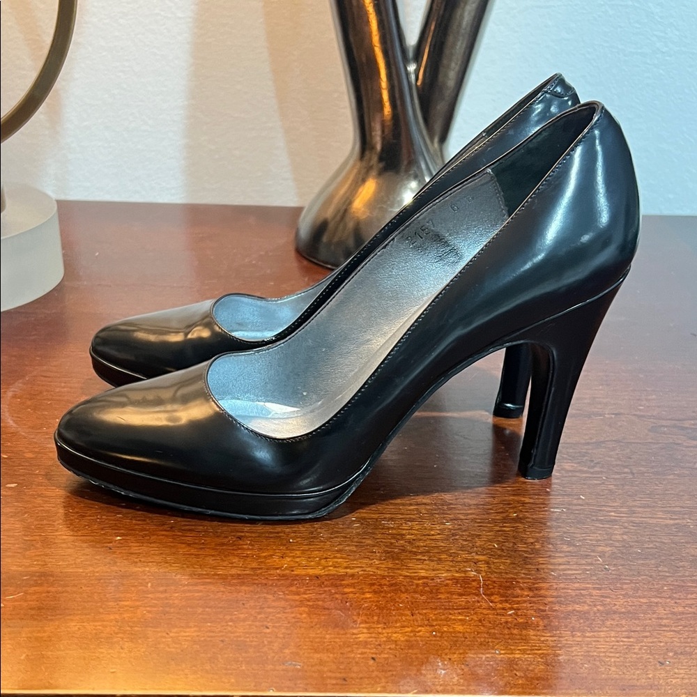 Max de Carlo Black Platform Heels - Picture 4 of 6